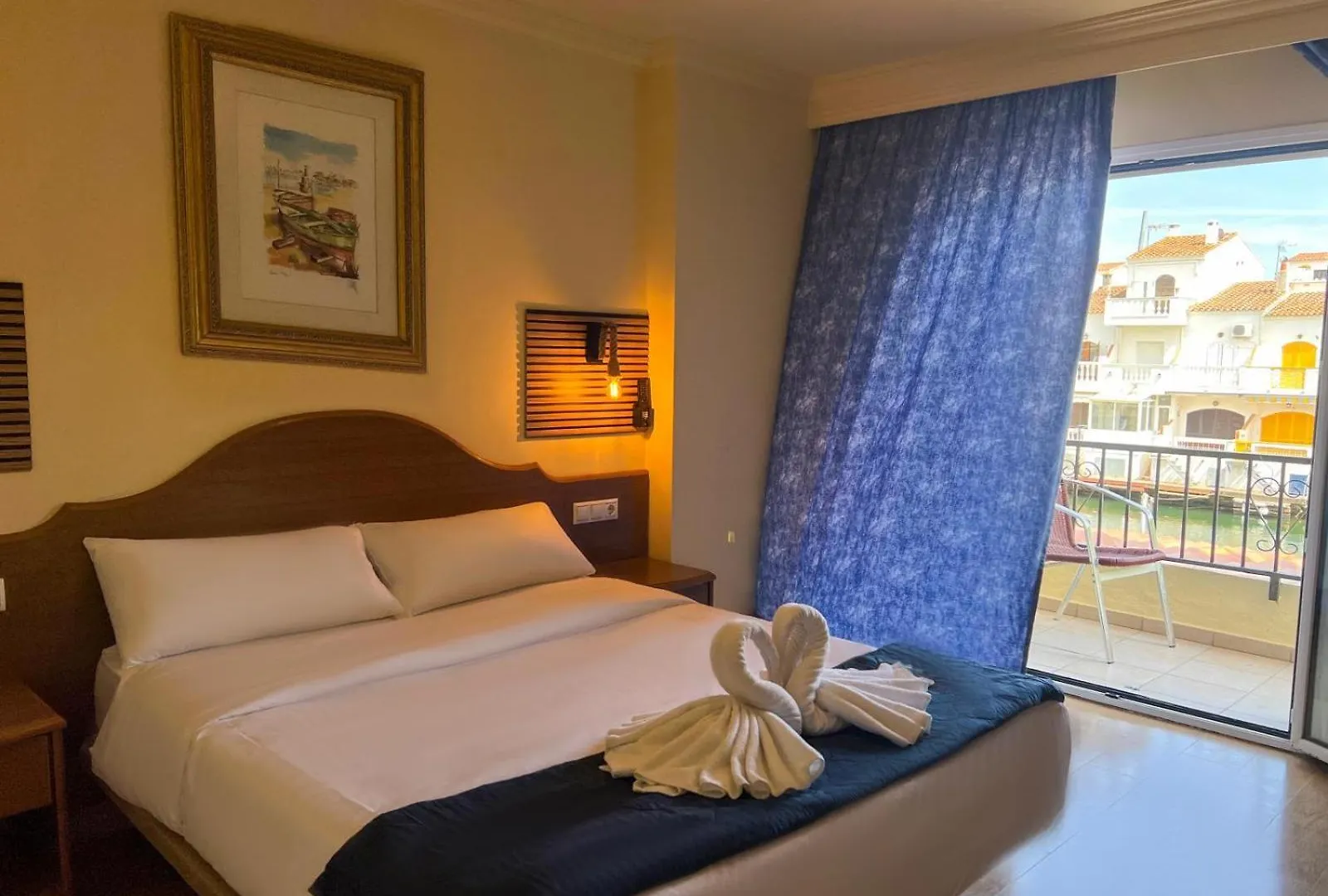 Hotel Portofino By Insidehome 엠푸리아브라바 3*,  스페인